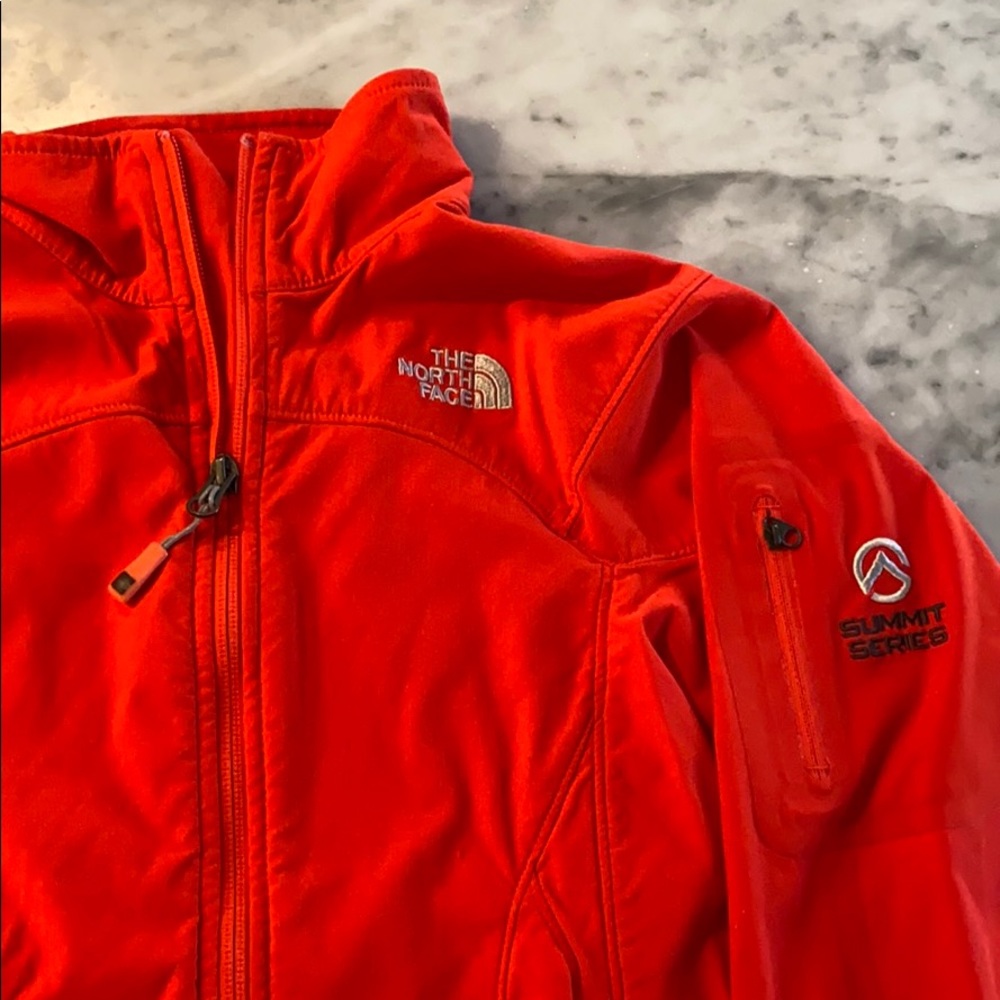 North Face pullover - Picture 3 of 6